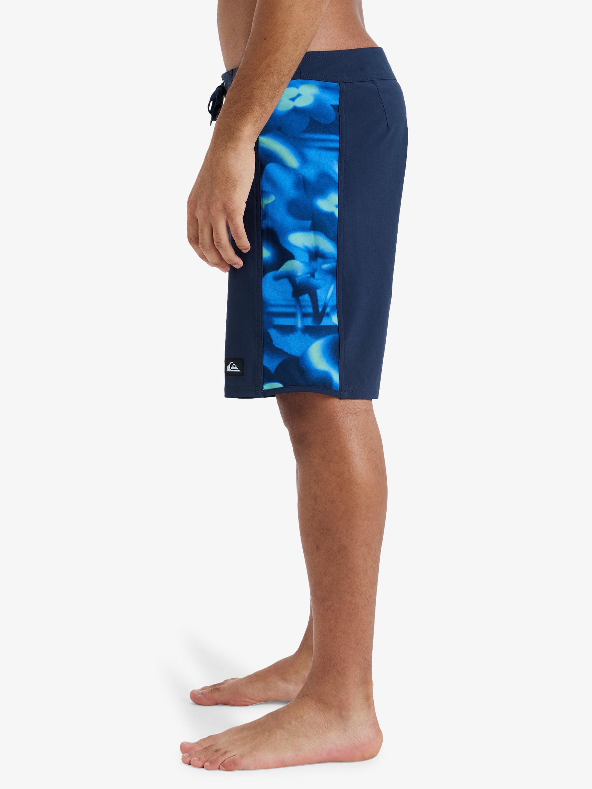 Mens Surfsilk Arch 18" Boardshorts - Quiksilver Singapore 