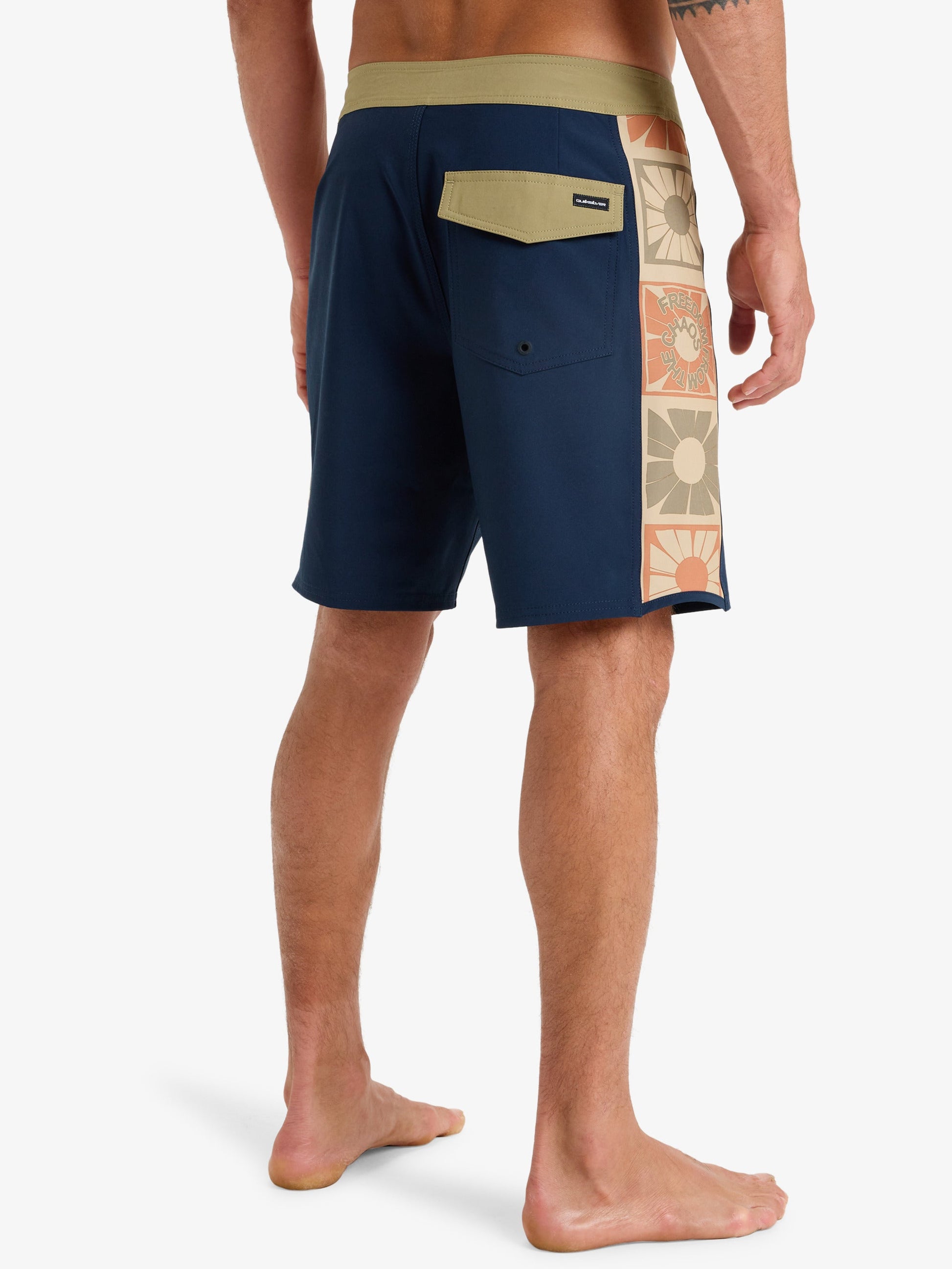 Mens Surfsilk Arch 18" Boardshorts - Quiksilver Singapore 