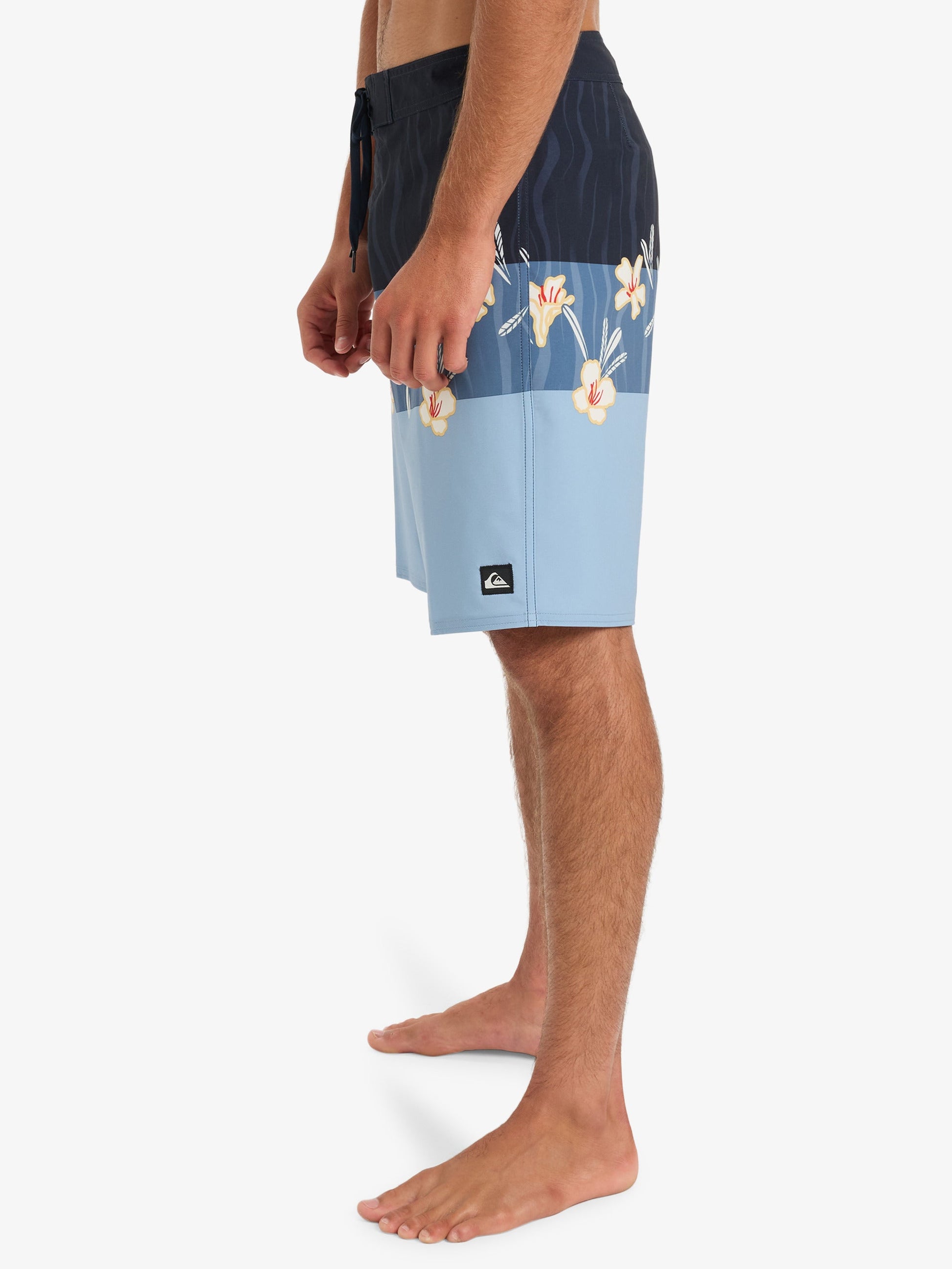 Mens Surfsilk Straight 18" Boardshorts - Quiksilver Singapore 