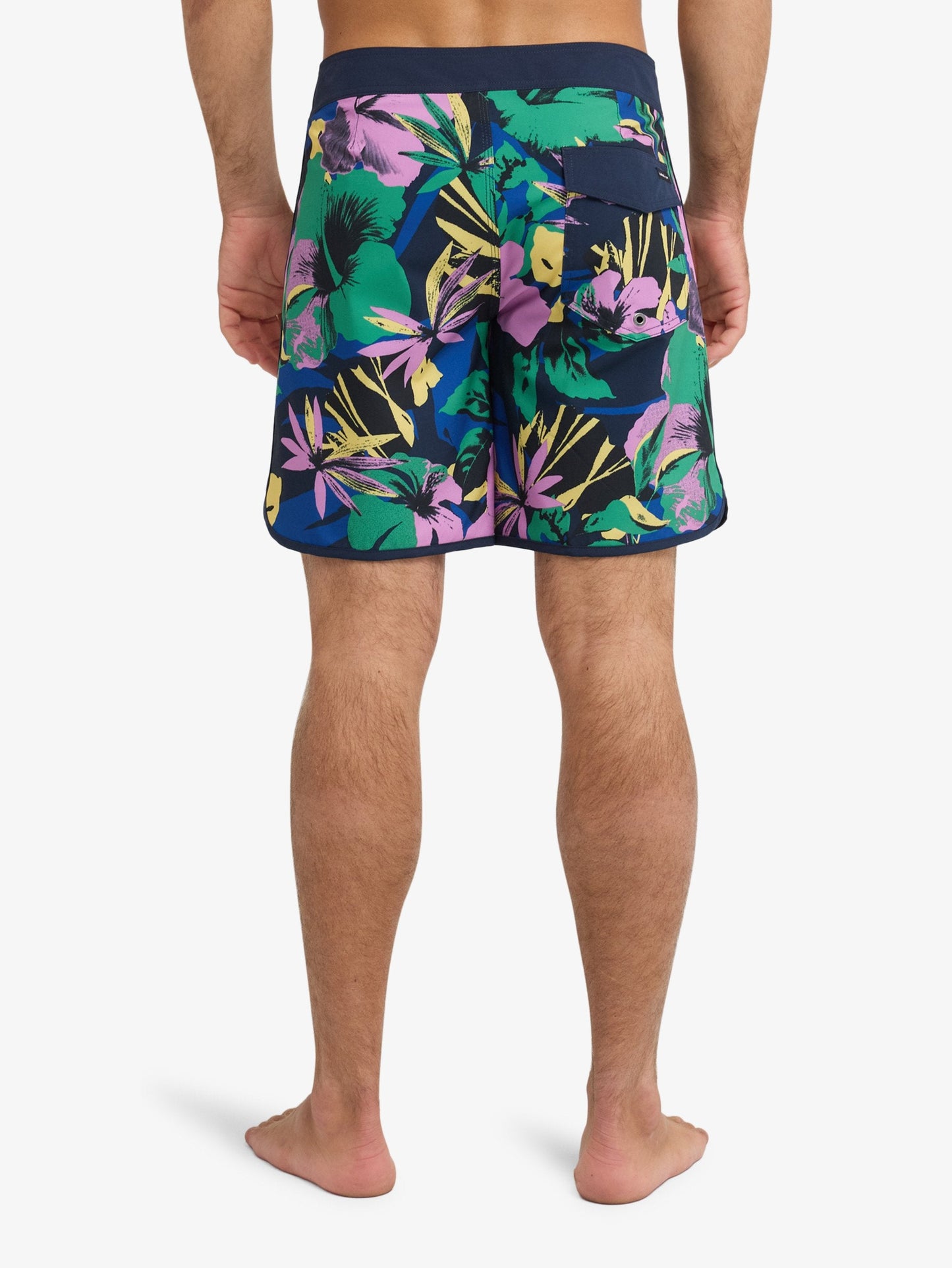 Mens Surfsilk Scallop 18" Boardshorts - Quiksilver Singapore 